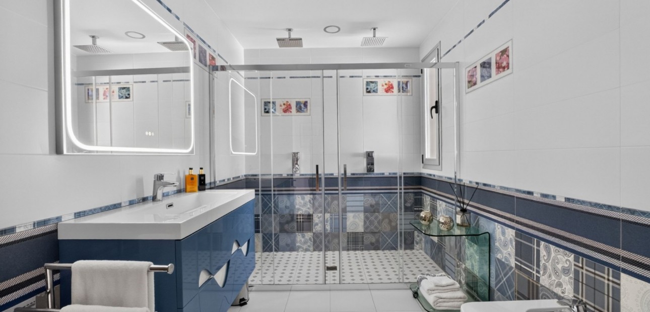 Sale - Detached Villa -
Pinar de Campoverde - Pinar de Campoverde - Village
