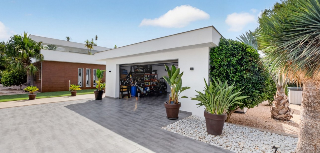 Sale - Detached Villa -
Pinar de Campoverde - Pinar de Campoverde - Village