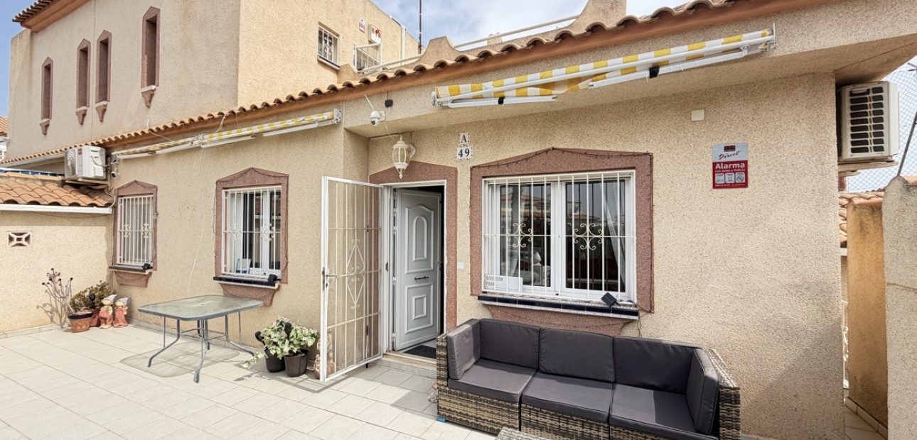 Sale - Quad Villa -
Orihuela Costa - La Florida