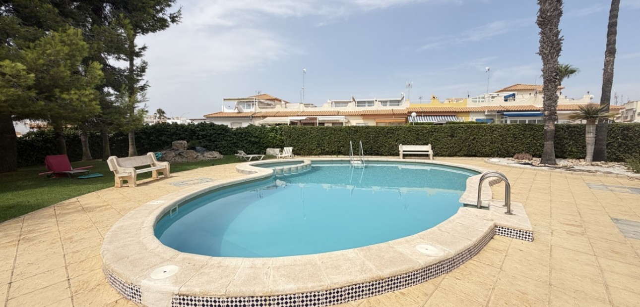Sale - Quad Villa -
Orihuela Costa - La Florida