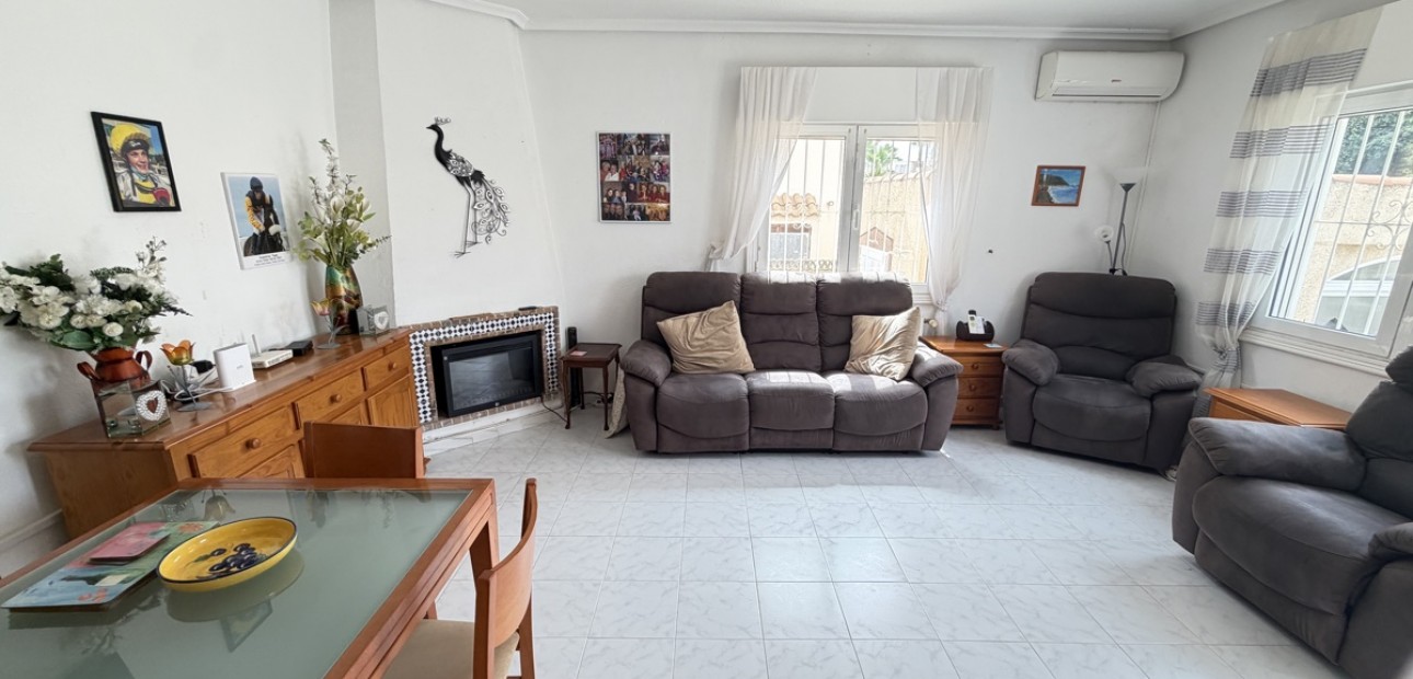 Sale - Quad Villa -
Orihuela Costa - La Florida
