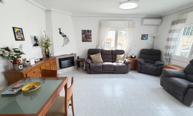Sale - Quad Villa -
Orihuela Costa - La Florida