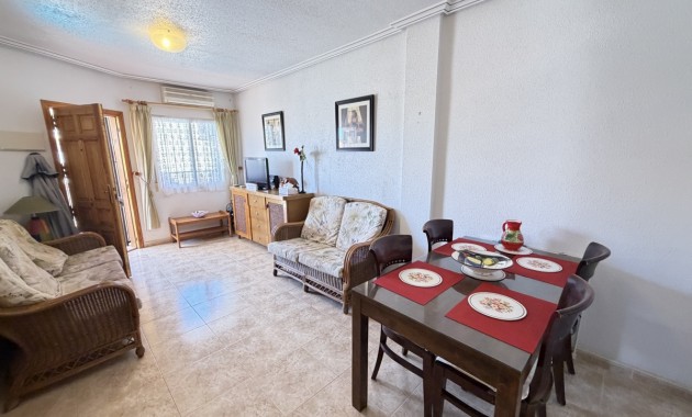 Sale - Apartment / flat -
Orihuela Costa - La Zenia