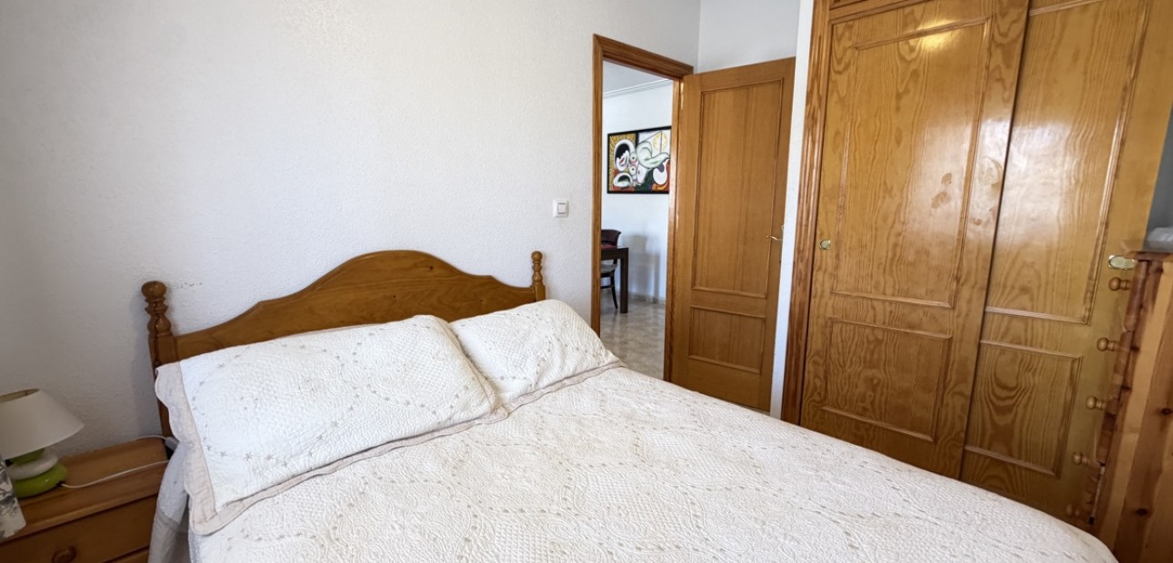 Sale - Apartment / flat -
Orihuela Costa - La Zenia