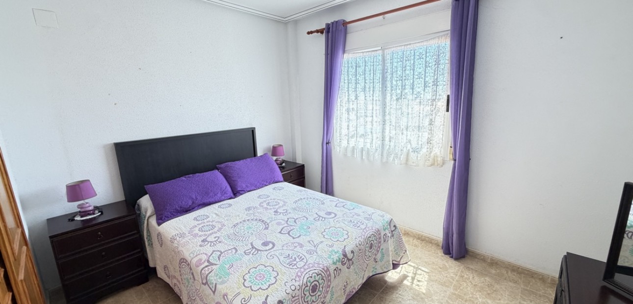 Sale - Apartment / flat -
Orihuela Costa - La Zenia