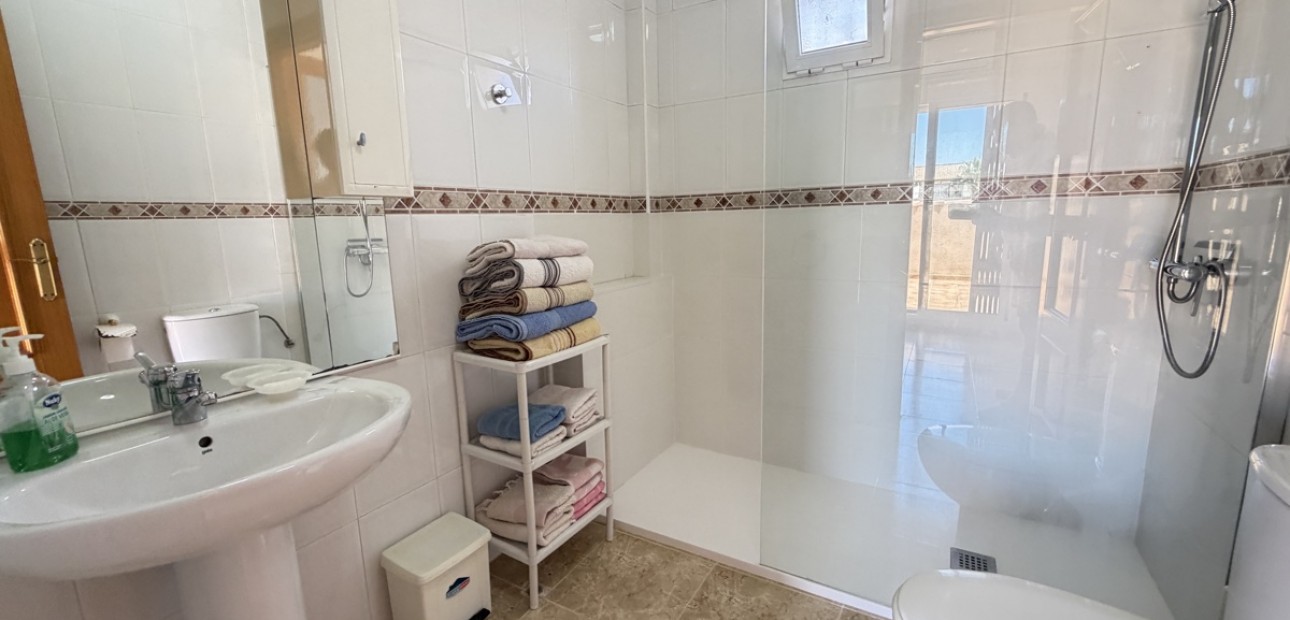 Sale - Apartment / flat -
Orihuela Costa - La Zenia