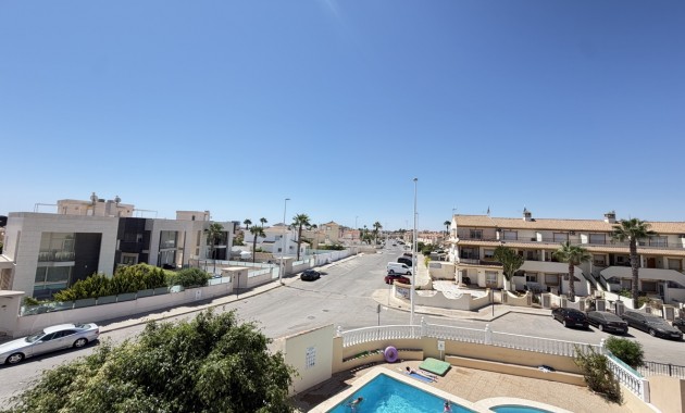 Sale - Apartment / flat -
Orihuela Costa - La Zenia