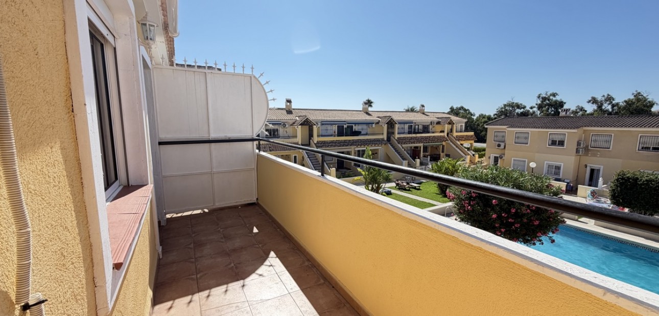 Sale - Apartment / flat -
Orihuela Costa - Villamartin