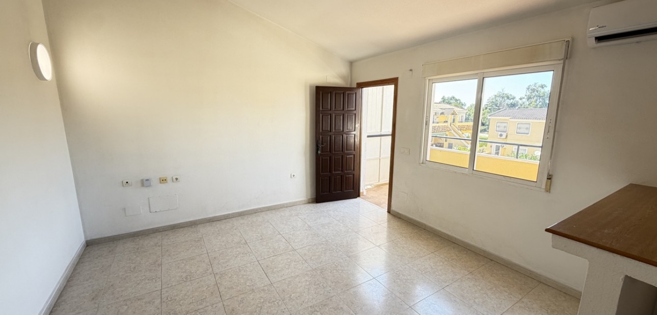 Sale - Apartment / flat -
Orihuela Costa - Villamartin
