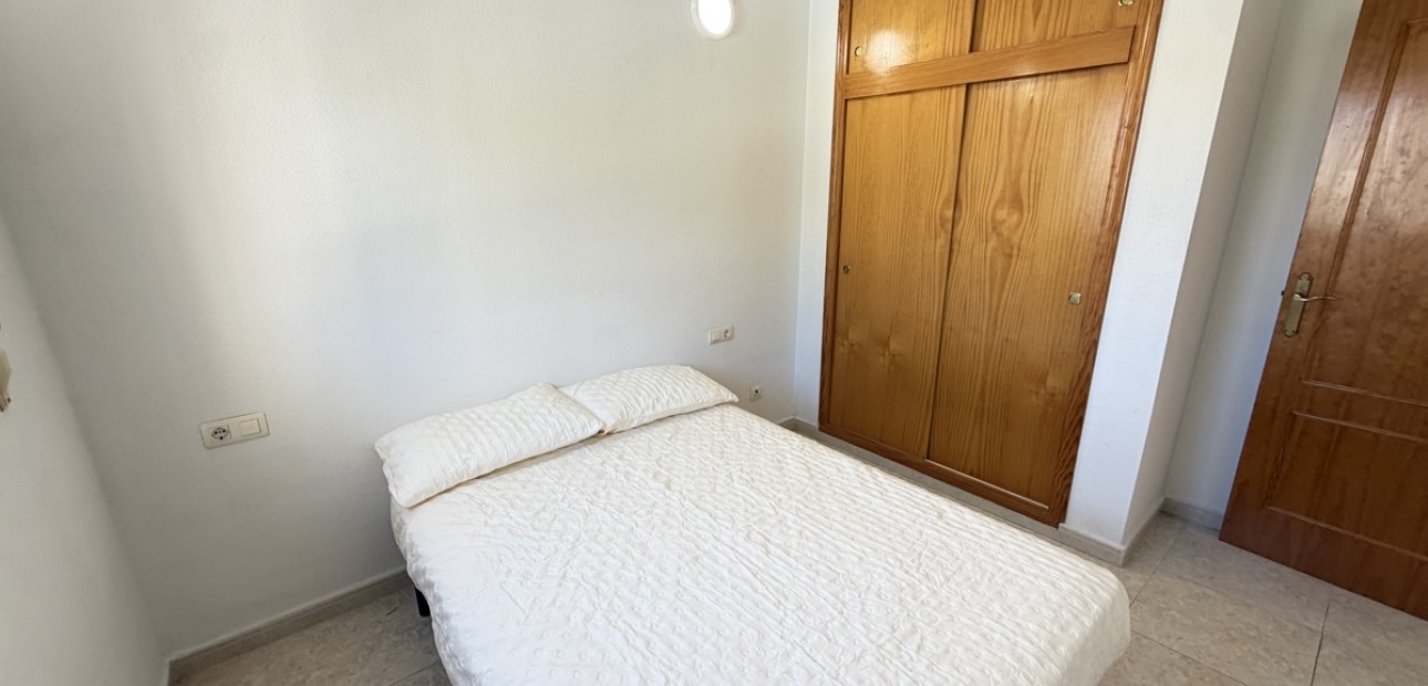 Sale - Apartment / flat -
Orihuela Costa - Villamartin
