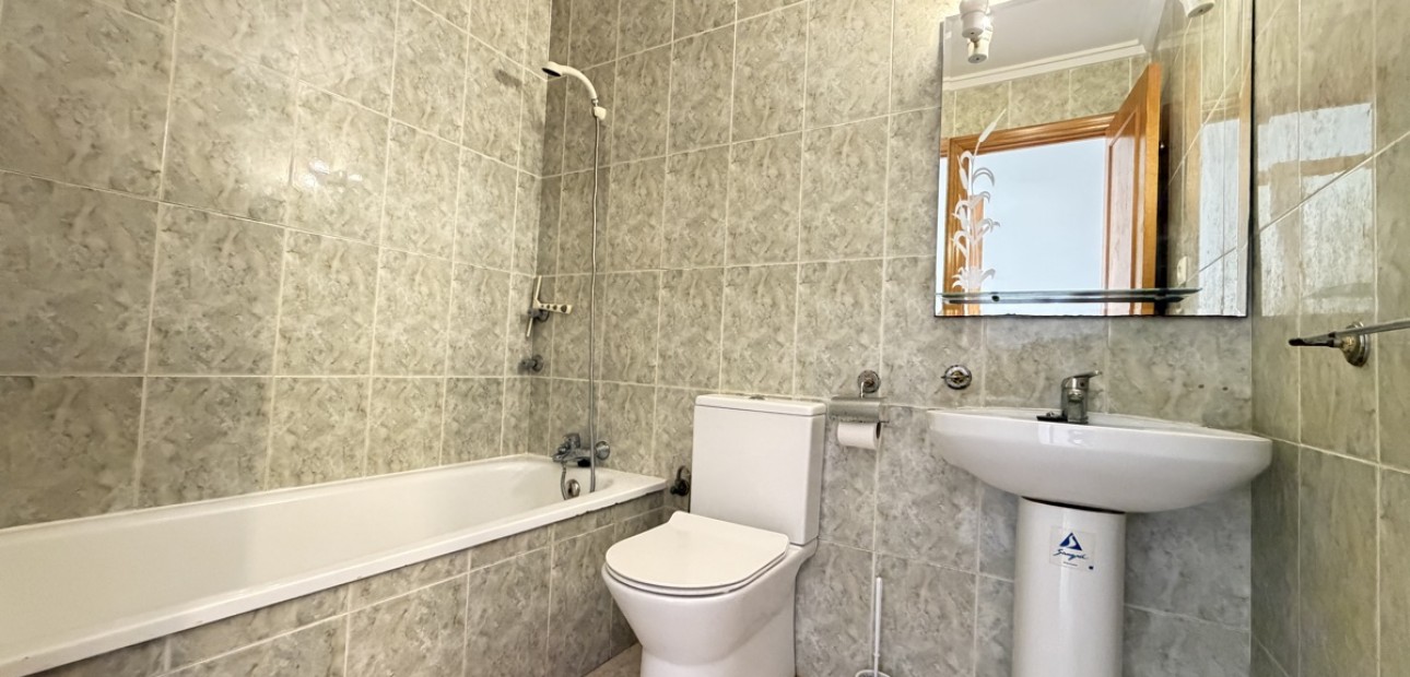 Sale - Apartment / flat -
Orihuela Costa - Villamartin