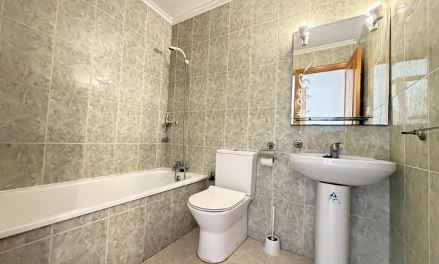 Sale - Apartment / flat -
Orihuela Costa - Villamartin