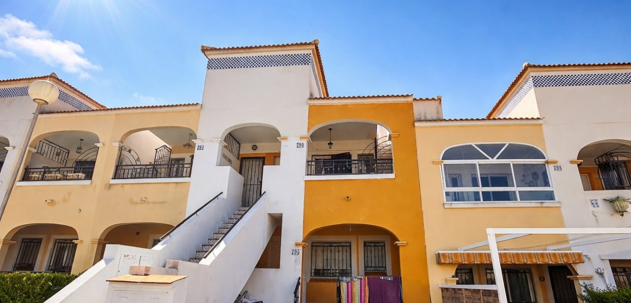 Sale - Apartment / flat -
Orihuela Costa - Los Altos