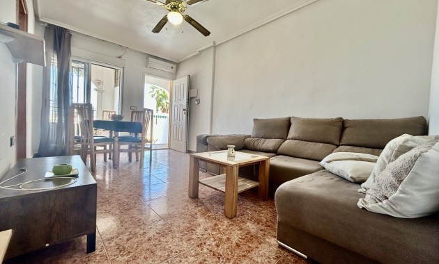 Sale - Apartment / flat -
Orihuela Costa - Los Altos