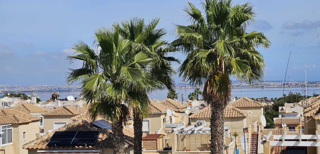 Sale - Apartment / flat -
Orihuela Costa - Los Altos