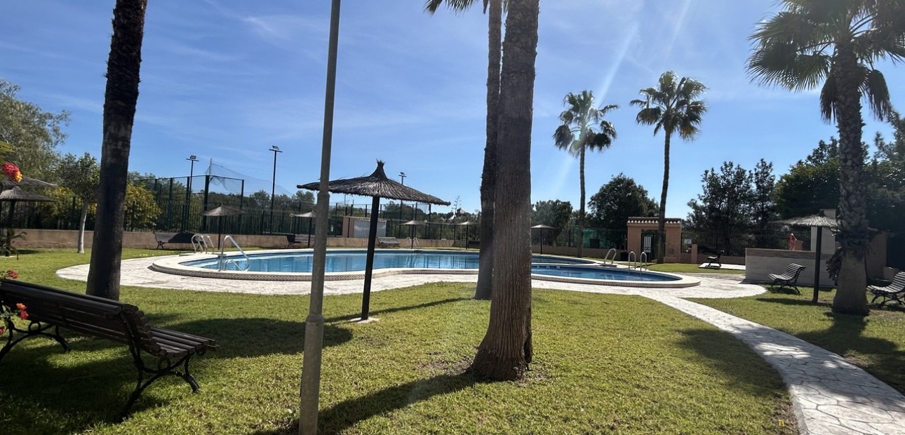 Sale - Apartment / flat -
Orihuela Costa - Los Altos