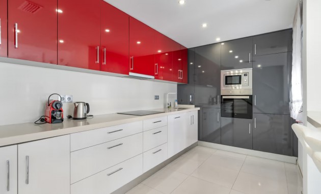 Sale - Semi Detached Villa -
Orihuela Costa - Punta Prima