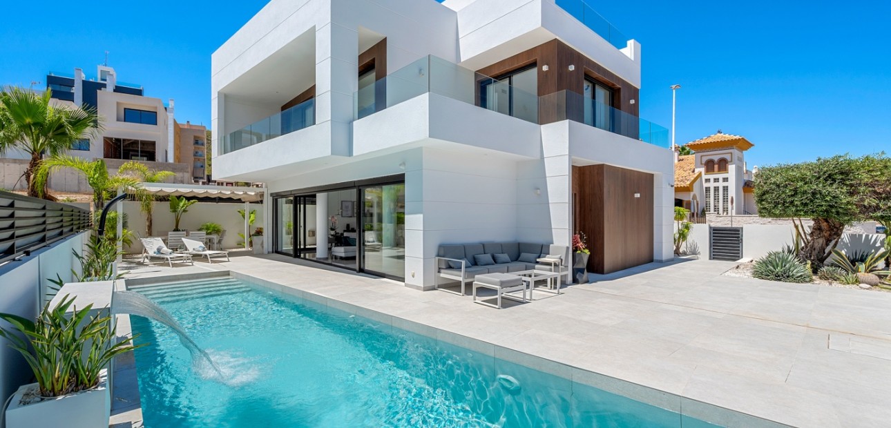 Sale - Detached Villa -
Guardamar del Segura - Los Secanos