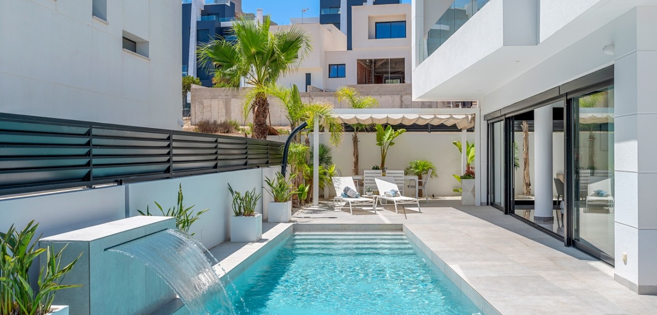 Sale - Detached Villa -
Guardamar del Segura - Los Secanos