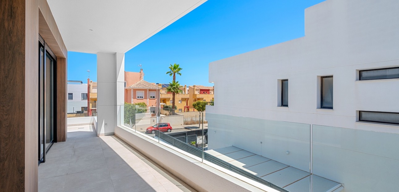 Sale - Detached Villa -
Guardamar del Segura - Los Secanos