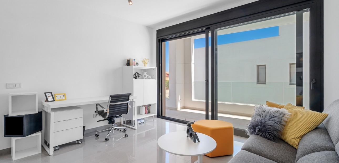 Sale - Detached Villa -
Guardamar del Segura - Los Secanos