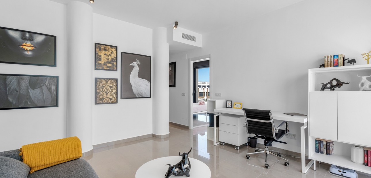 Sale - Detached Villa -
Guardamar del Segura - Los Secanos