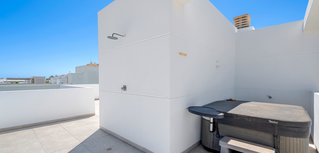 Sale - Detached Villa -
Guardamar del Segura - Los Secanos