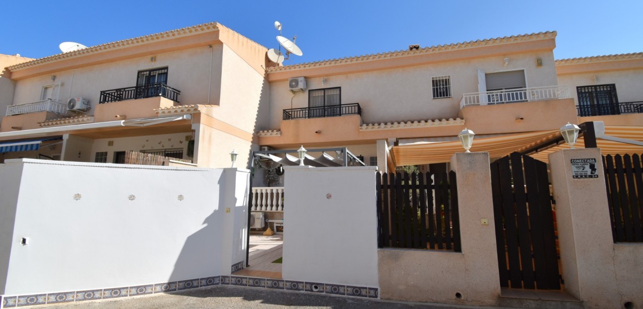 Sale - Townhouse -
Orihuela Costa - Playa Flamenca