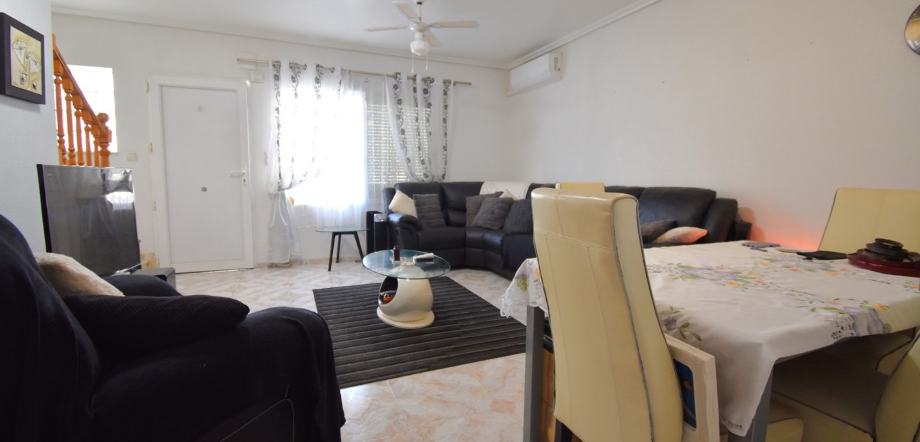 Sale - Townhouse -
Orihuela Costa - Playa Flamenca