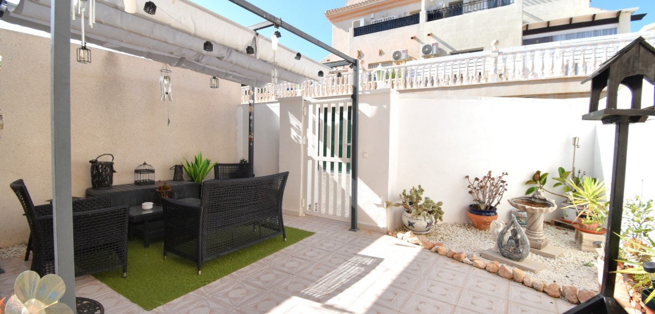 Sale - Townhouse -
Orihuela Costa - Playa Flamenca