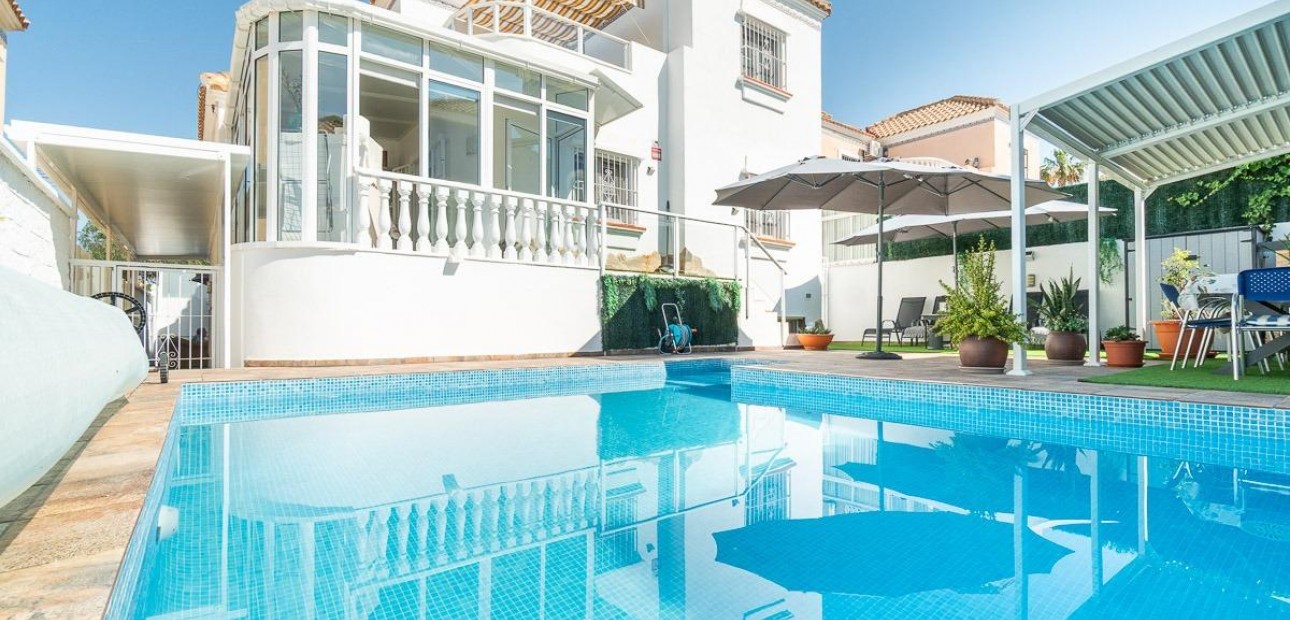 Sale - Villa -
San Miguel de Salinas - Las filipinas