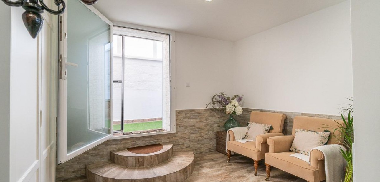 Sale - Villa -
San Miguel de Salinas - Las filipinas