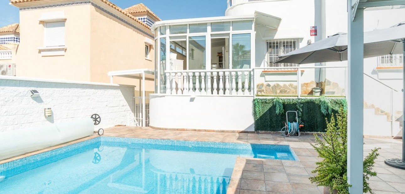Sale - Villa -
San Miguel de Salinas - Las filipinas
