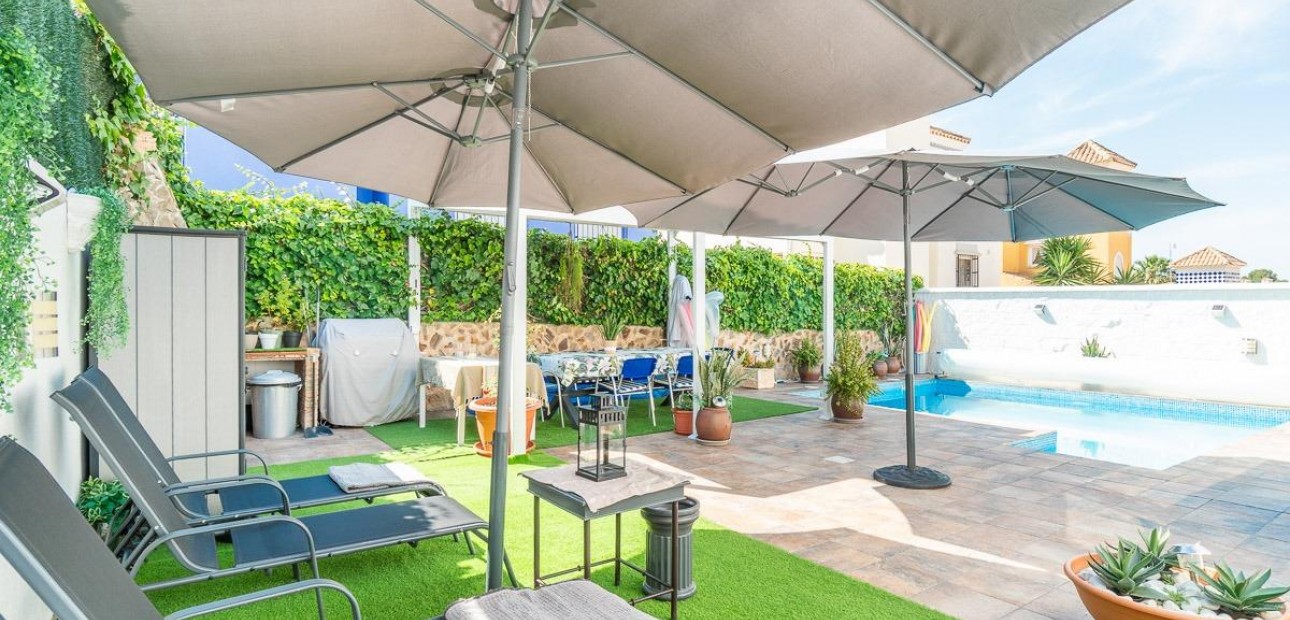 Sale - Villa -
San Miguel de Salinas - Las filipinas