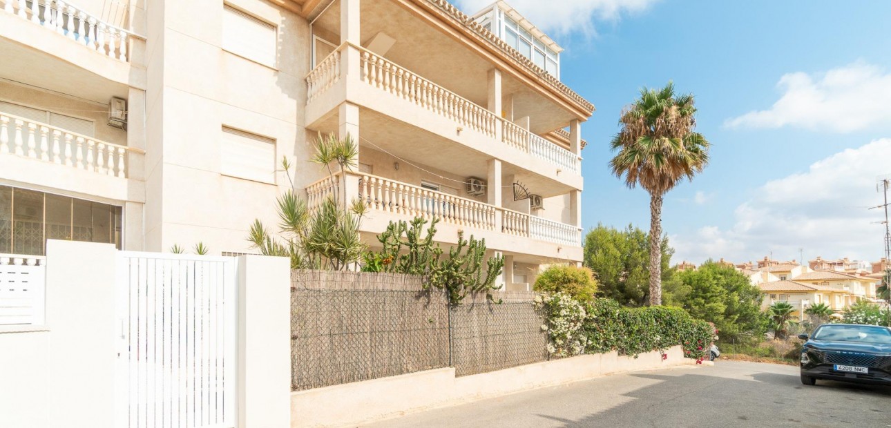 Sale - Apartment / flat -
Orihuela Costa - Playa Flamenca