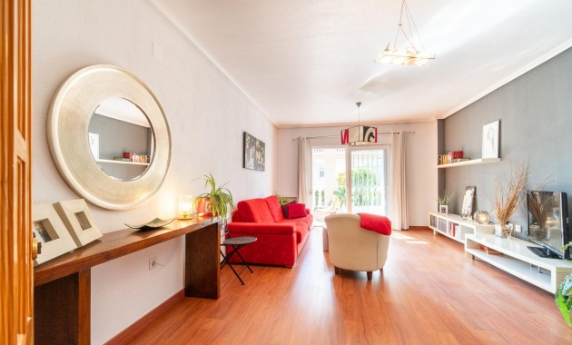 Sale - Apartment / flat -
Orihuela Costa - Playa Flamenca