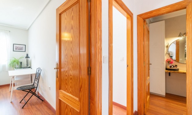 Sale - Apartment / flat -
Orihuela Costa - Playa Flamenca