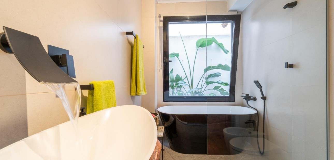 Sale - Apartment / flat -
Orihuela Costa - Playa Flamenca