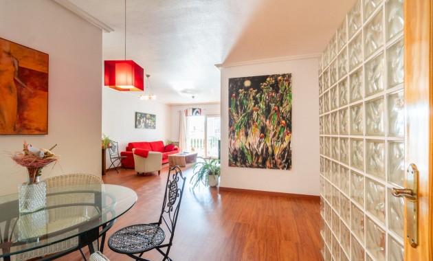 Sale - Apartment / flat -
Orihuela Costa - Playa Flamenca