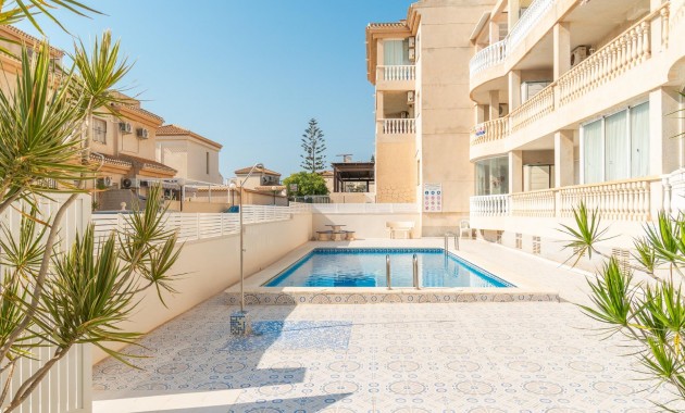 Sale - Apartment / flat -
Orihuela Costa - Playa Flamenca