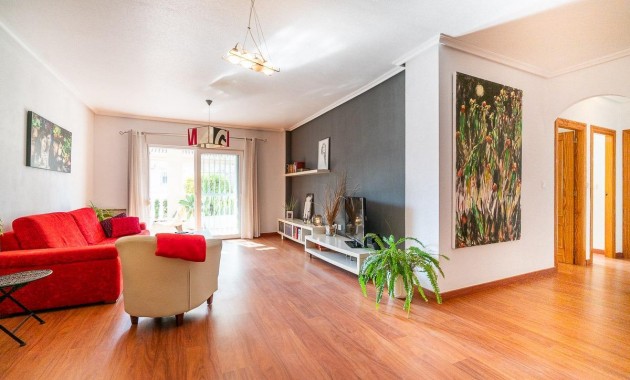 Sale - Apartment / flat -
Orihuela Costa - Playa Flamenca