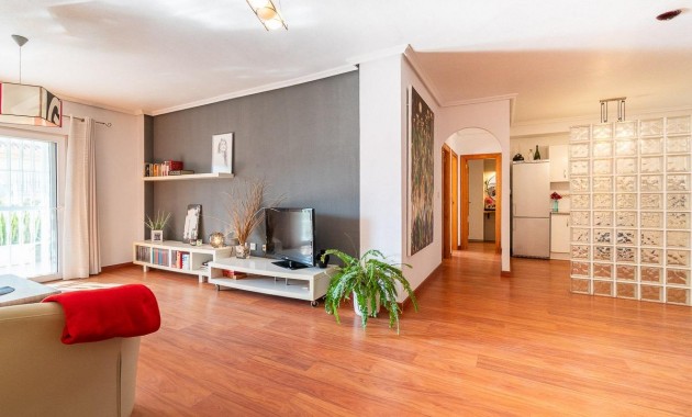 Sale - Apartment / flat -
Orihuela Costa - Playa Flamenca