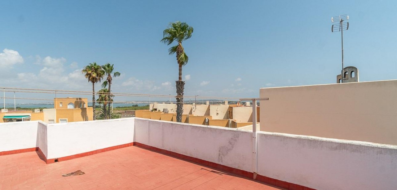 Sale - Apartment / flat -
Torrevieja - Torreblanca