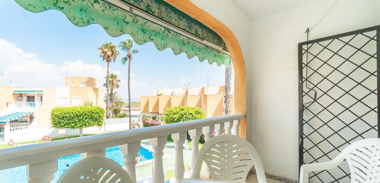 Sale - Apartment / flat -
Torrevieja - Torreblanca
