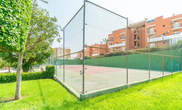 Sale - Apartment / flat -
Torrevieja - Torreblanca