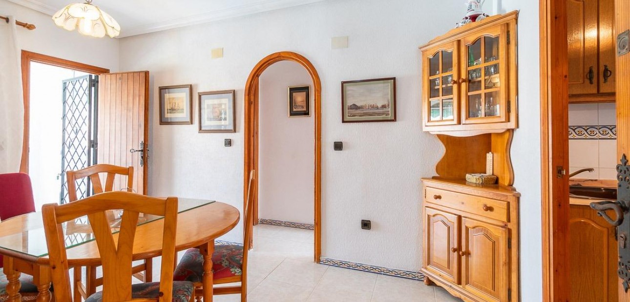 Sale - Apartment / flat -
Torrevieja - Torreblanca