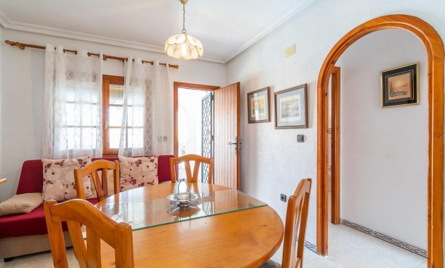 Sale - Apartment / flat -
Torrevieja - Torreblanca