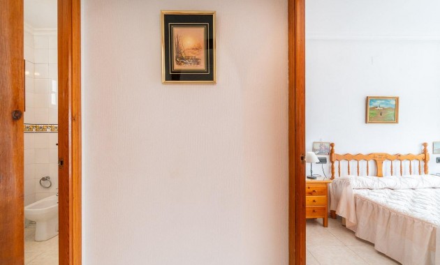 Sale - Apartment / flat -
Torrevieja - Torreblanca