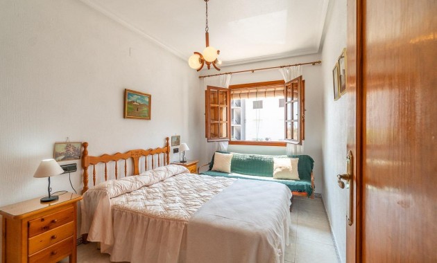 Sale - Apartment / flat -
Torrevieja - Torreblanca