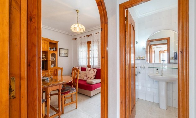 Sale - Apartment / flat -
Torrevieja - Torreblanca